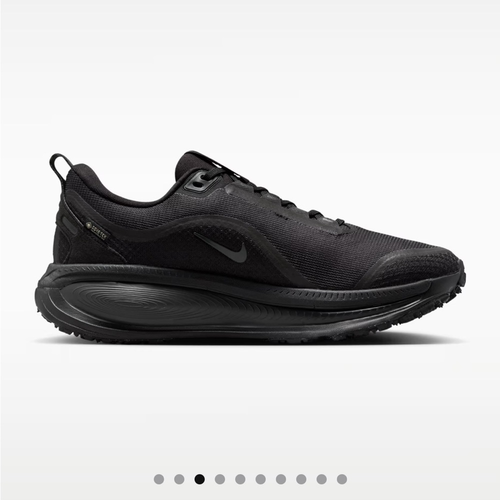 Nike sneakers women’s 6